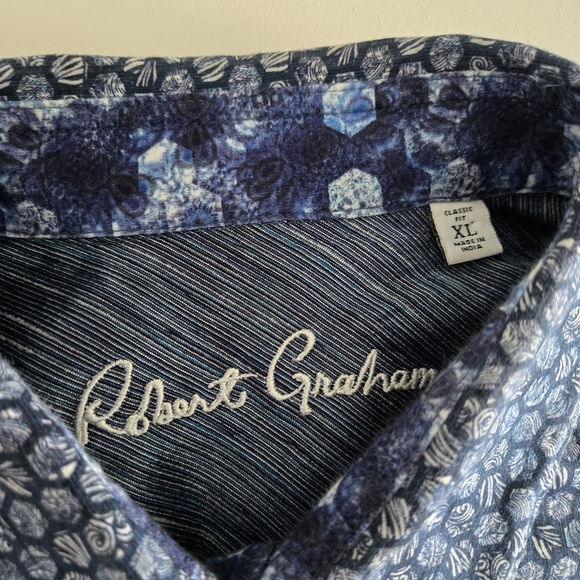 Robert Graham Blue Floral Button Down Shirt - Picture 12 of 12